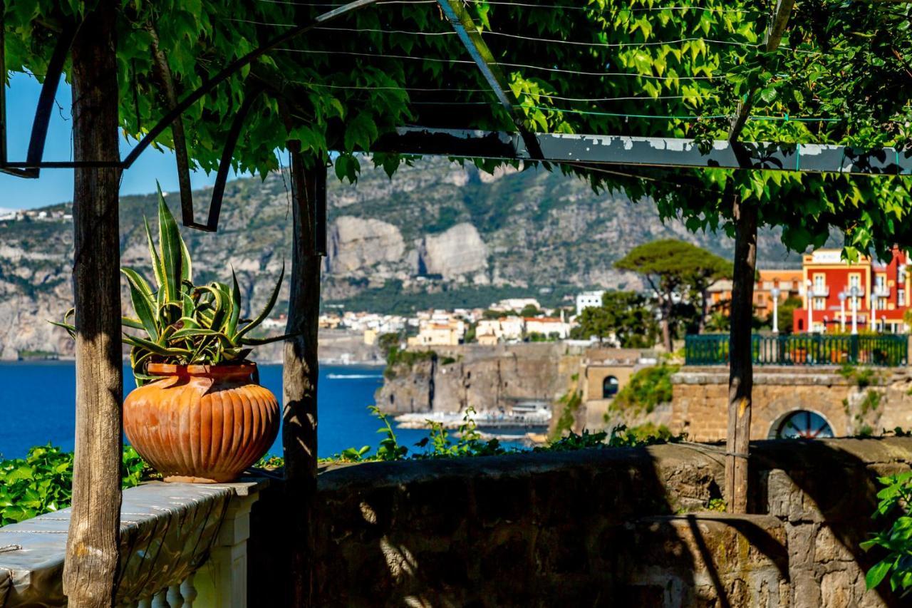 Villa Donna Elisa Sorrento Esterno foto